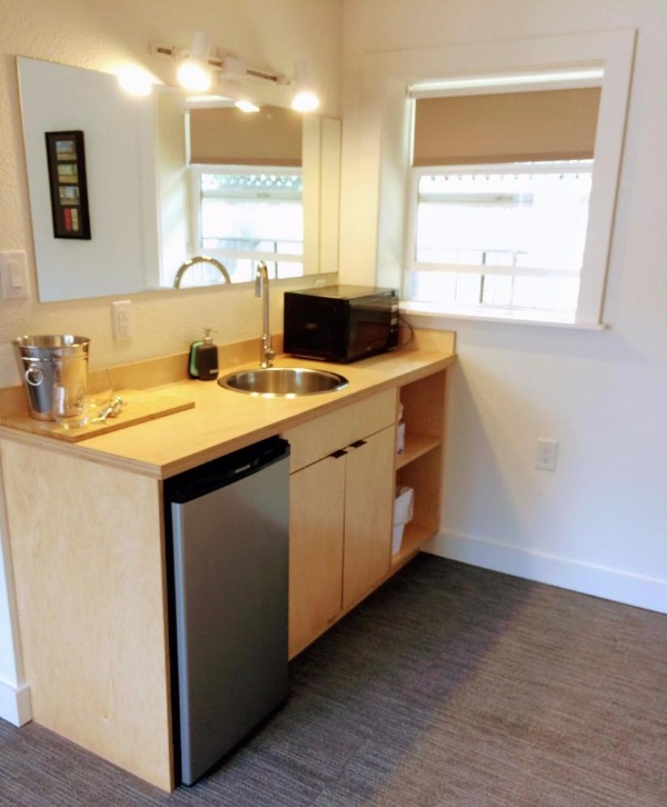 Heliotrope Hotel image 14