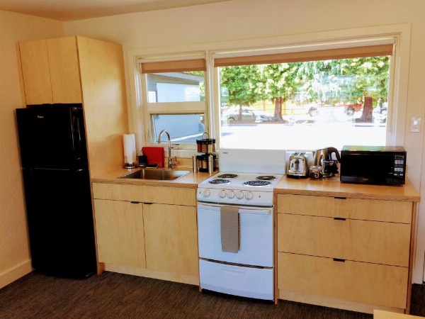 Heliotrope Hotel image 37