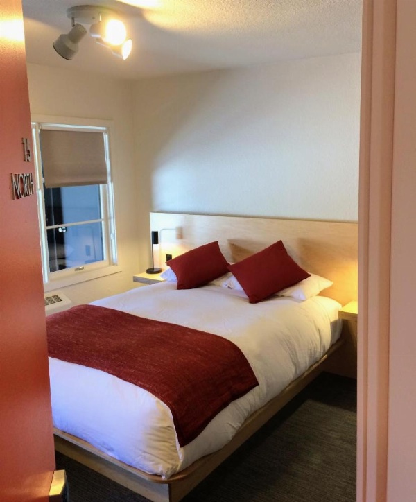 Heliotrope Hotel image 50