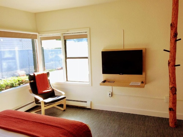 Heliotrope Hotel image 53