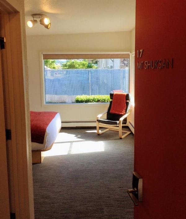 Heliotrope Hotel image 54