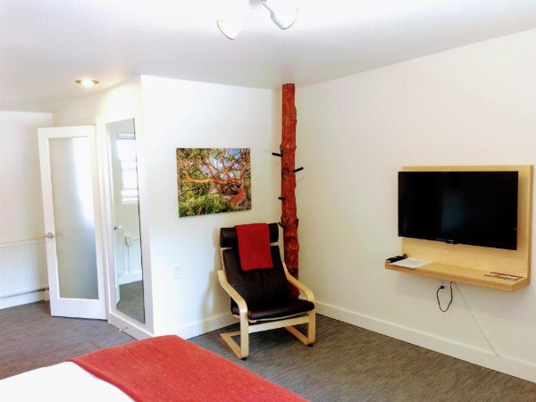 Heliotrope Hotel image 62