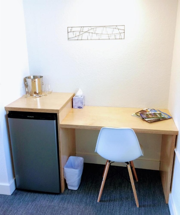 Heliotrope Hotel image 65